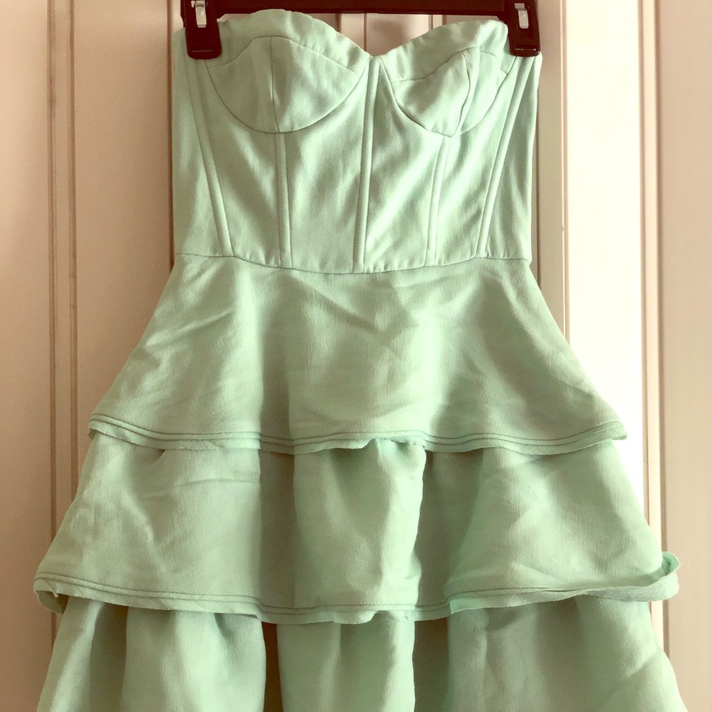 BCBG cute summer dress - strapless in mint color
